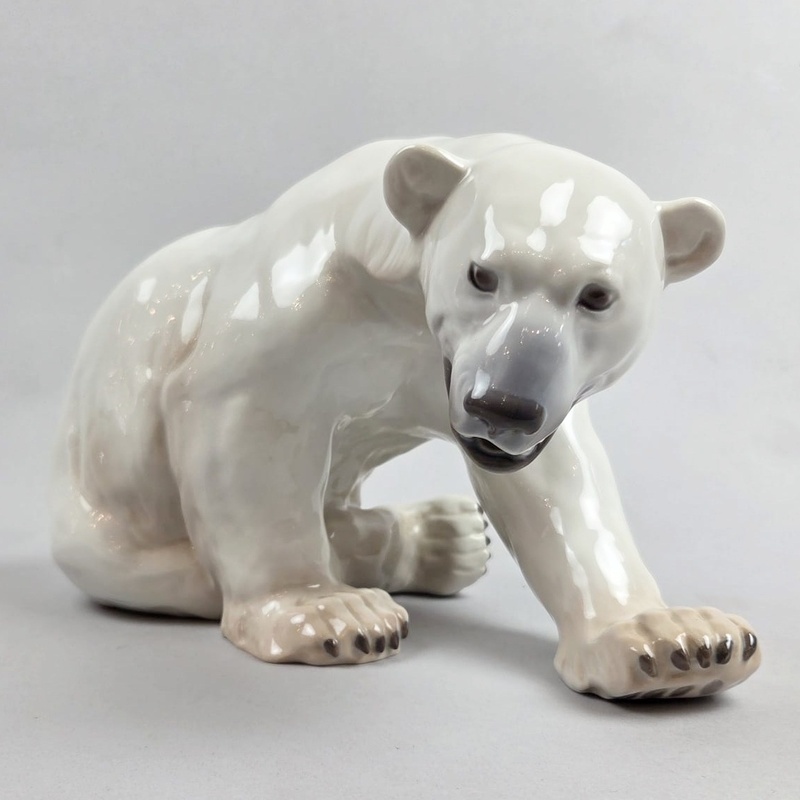 Bing & Grondahl, porcelaine « Ours polaire », Danemark vers 1940